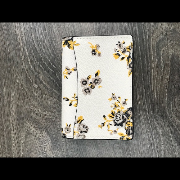 Coach Prairie Envelope Key Coin Wallet - Picture 8 of 8